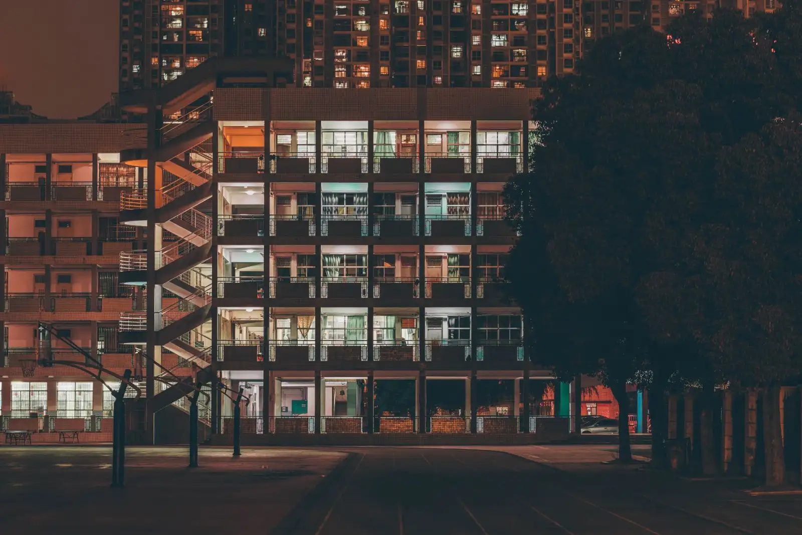 同城配送与仓储物流方案对比：中织盛商贸服务特色分析