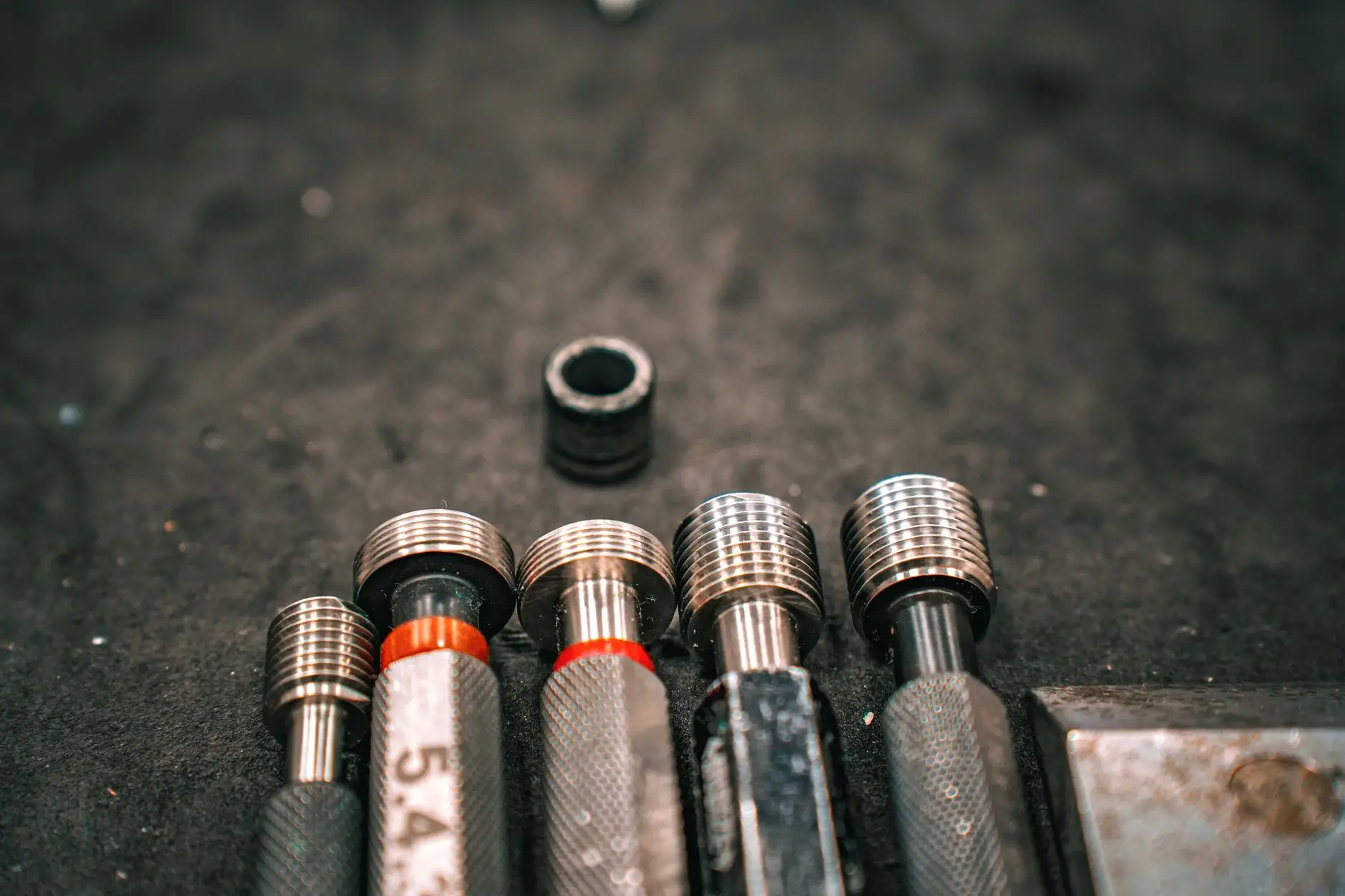 重庆中织盛商贸供应链管理:同城配送效率优化的技术路径
