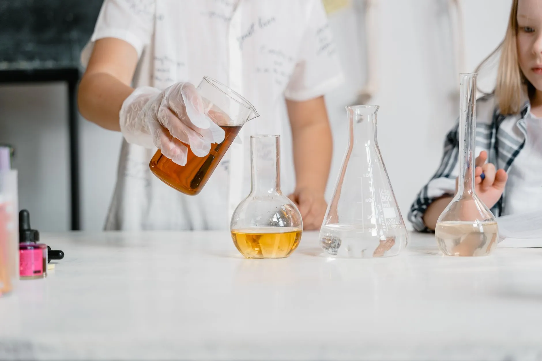 重庆中织盛商贸供应链管理服务的技术优势与效率解析